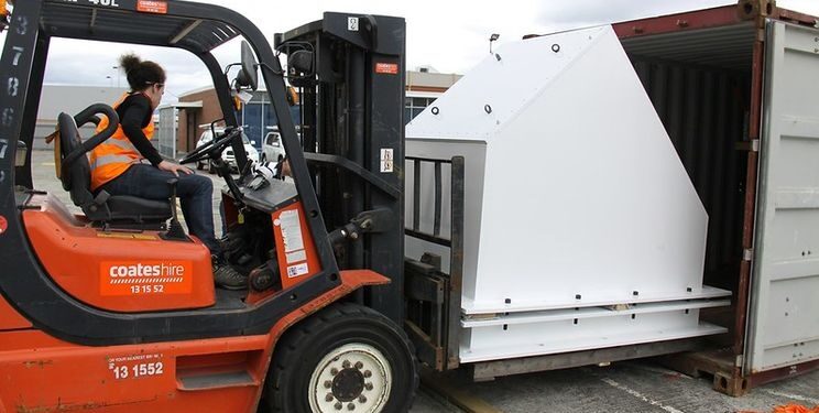 У Києві безоплатно навчатимуть водійок навантажувача – Техніка