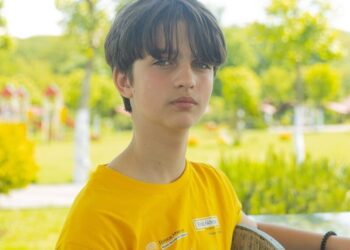 Фонд Ріната Ахметова проводить весняну зміну “Блогер Кемпу” для школярів