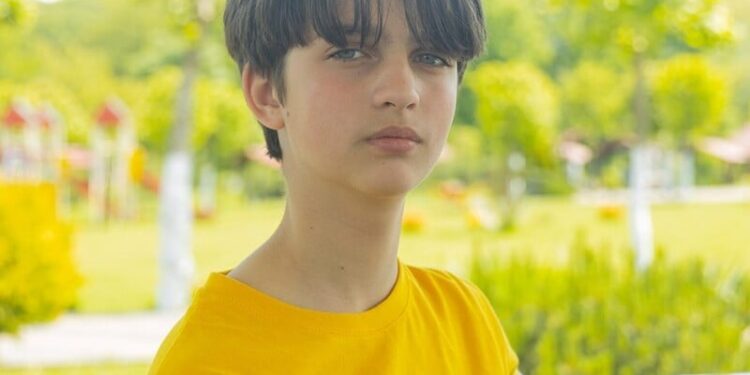 Фонд Ріната Ахметова проводить весняну зміну “Блогер Кемпу” для школярів