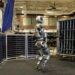 Гуманоїдні роботи Boston Dynamics запрацюють на заводі відомого автовиробника – Автоновини