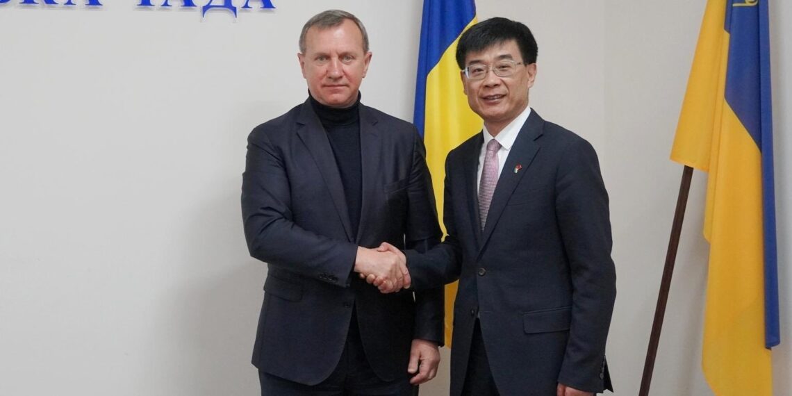Китай зацікавлений в інвестиціях на Закарпатті — підсумки офіційної зустрічі –