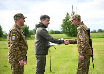 Мирослав Білецький привітав закарпатських нацгвардійців і вручив державні нагороди