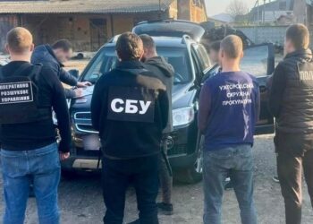 Міжгірець, уклавши угоду з прокурором, уник 5 років тюрми за продаж “гуманітарних” позашляховиків (ФОТО)