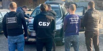 Міжгірець, уклавши угоду з прокурором, уник 5 років тюрми за продаж “гуманітарних” позашляховиків (ФОТО)