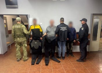 На Рахівщині пострілами затримали двох “водолазів” та їх провідника (ФОТО, ВІДЕО)