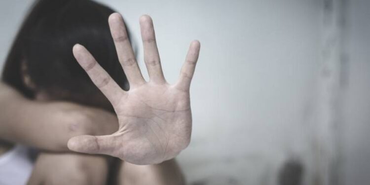 На Тячівщині за підозрою у зґвалтуванні неповнолітньої затримали 33-річного чоловіка