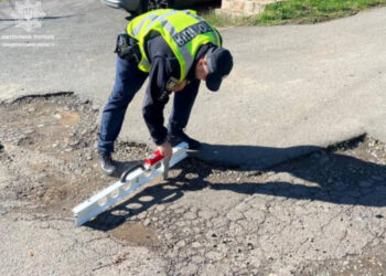 На Закарпатті склали 42 адміністративні матеріали на представників дорожньо-комунальних організацій