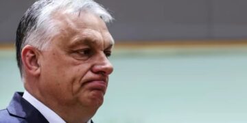 Опитування: в угорщині опозиція обганяє партію орбана за рік до виборів