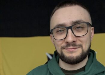 Підозрювана в нападі на Стерненка винаймала квартиру в його будинку. Подробиці замаху