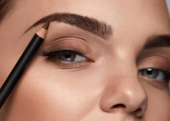 Правила вибору олівця для брів по відтінку