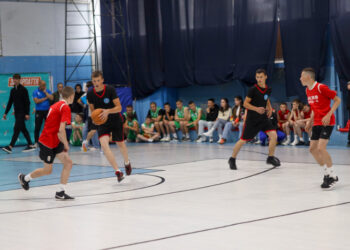 Разом переможемо: на Закарпатті стартував обласний етап проєкту «Пліч-о-пліч: Всеукраїнські шкільні ліги»