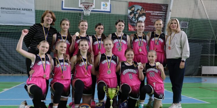 У Франківську визначився переможець ВЮБЛ серед дівчат 2013 р. н. – Спорт