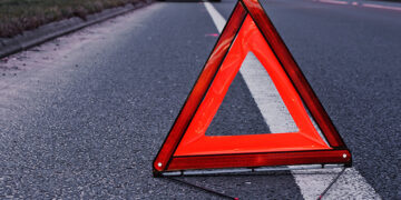 У Гаті Берегівської громади у зіткненні шкільного автобуса і легковика постраждав водій авто