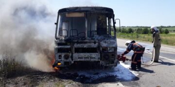 У Горонді на Мукачівщині згорів автобус ПАЗ
