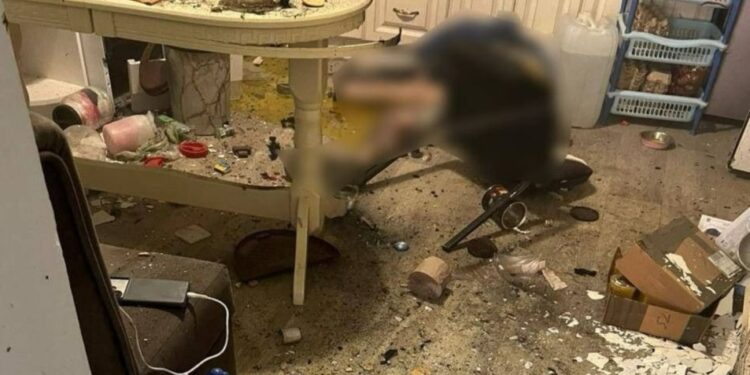 У Ракошині біля Мукачева під час пиятики вибухнула граната: загинув чоловік, ще один – поранений (ФОТО)