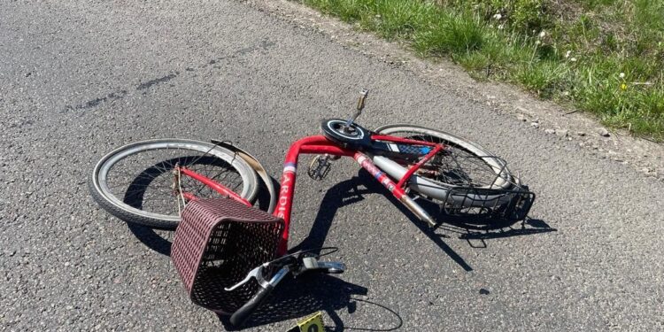 У Соймах Міжгірської громади прикарпатець на “Фіаті” смертельно травмував 74-річного велосипедиста (ФОТО)