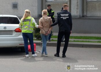 У Сумах жінку обвинувачують у тому, що вона намагалася продати своє немовля за $30 тис. – Нацполіція