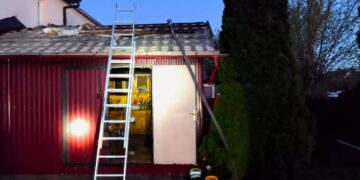 У Тересві на Тячівщині горіла прибудова до 2-поверхового будинку (ФОТО)