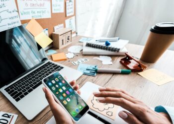 У житловому будинку в Києві зареєстрували 2367 компаній, в Україні таких адрес 1654 – Opendatabot