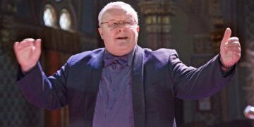 Ужгородська філармонія запрошує на концерт до Дня Європи зі збором коштів для Володимира Співака –