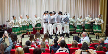 В Академії культури і мистецтв відбувся фольклорно-мистецький форум «Барви народного танцю»