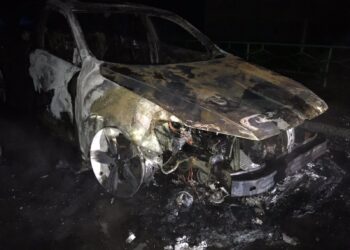 В Ізі на Хустщині вночі згорів Volkswagen Passat