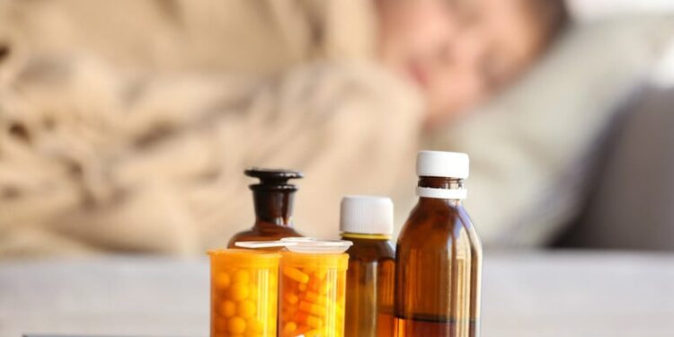 В Україні завершився епідсезон: людей хворіло менше, кількість випадків COVID-19 знизилася в 7,4 раза