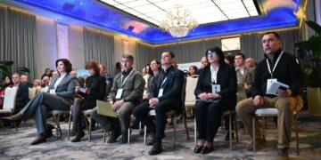 В Ужгороді обговорили реформу профільної старшої школи: з 2027 року на Закарпатті діятимуть 107 ліцеїв (ФОТО) –