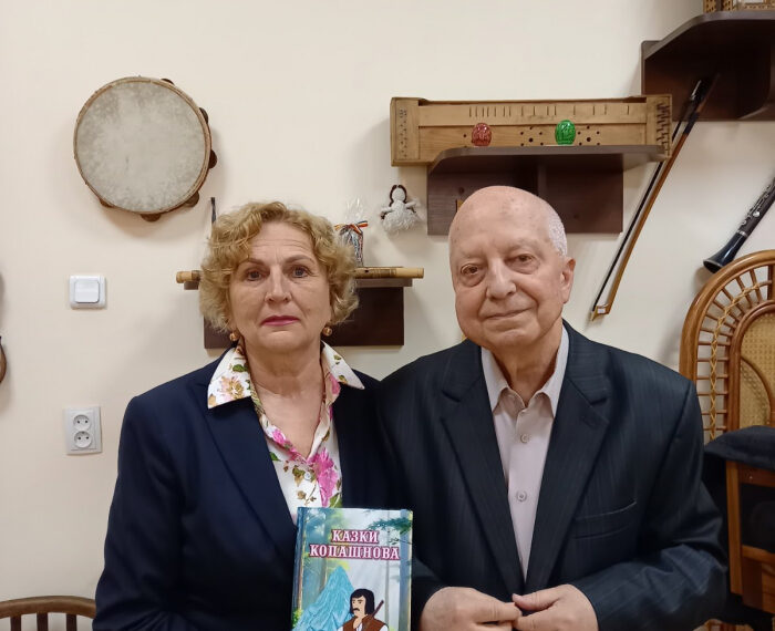 В ужгородському видавництві «Патент» побачила світ книжка  «Казки Копашнова»