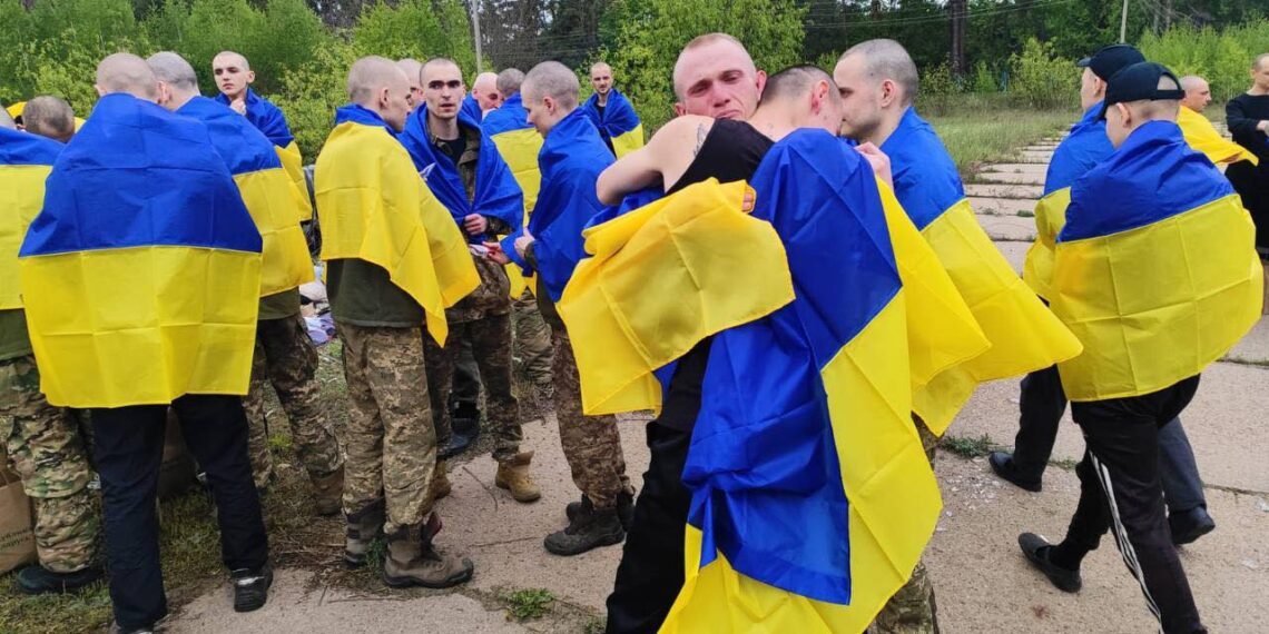 З російського полону повернулися п’ятеро закарпатців