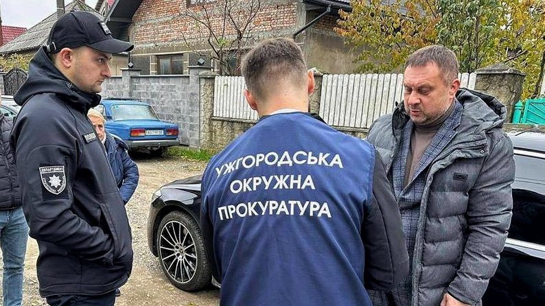 Депутату Ужгородської міськради від ОПЗЖ Маєрчику вручили підозру (ФОТО)