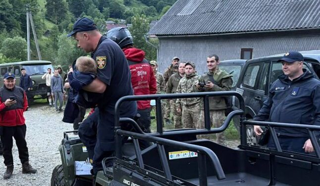 Дивовижний порятунок: понад сотня людей шукали 2-річного хлопчика на Закарпатті — Закарпаття