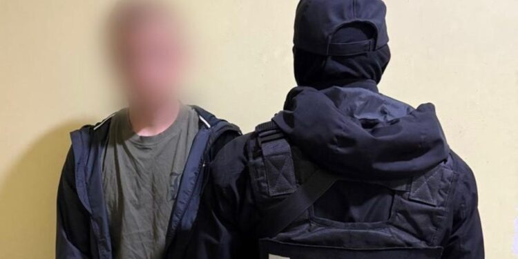 18-річного мешканця Перечина затримали за організацію схеми переправлення “ухилянтів” через кордон (ФОТО)