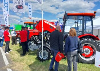 Польський виробник Krawiec презентував нові трактори під брендом Kraft – Техніка