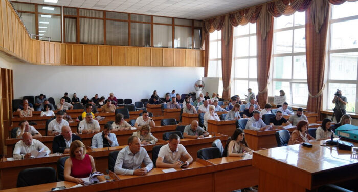 442 тисячі гривень матеріальної допомоги виділять ужгородцям на лікування