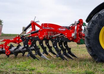 Kuhn представила нові глибокорозпушувачі з вигнутими зубцями – Техніка