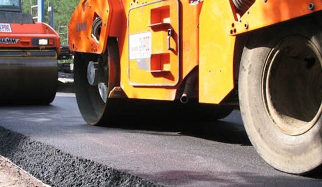 На Закарпатті ремонтують дорогу у прикордонній зоні — Закарпаття