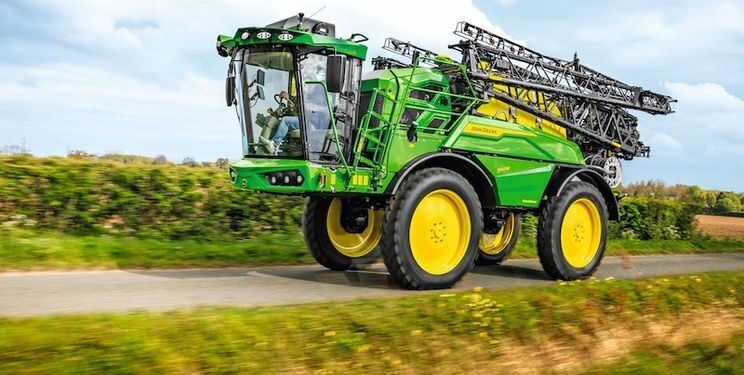 John Deere випустив нову серію компактних самохідних обприскувачів – Техніка