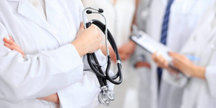 Антисанітарія, побори й відсутність реабілітації: омбудсмен перевірив лікарні Закарпаття –