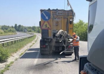 Трасу Київ — Чоп у межах Закарпатської області латають у кількох місцях — Закарпаття