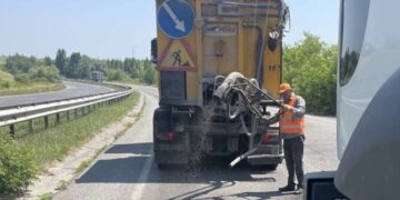 Трасу Київ — Чоп у межах Закарпатської області латають у кількох місцях — Закарпаття