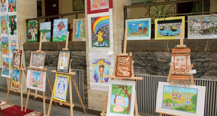 «Дитячі мрії» презентували в атріумі Закарпатської ОДА