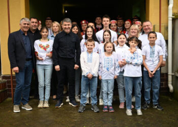 Дитячий будинок сімейного типу, евакуйований із Дніпровщини, отримав новий дім на Закарпатті