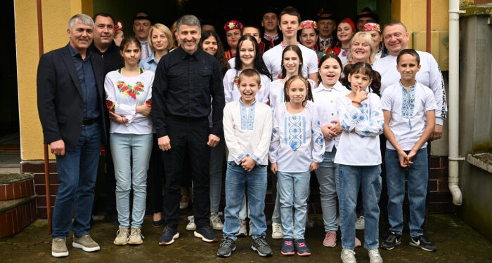Дитячий будинок сімейного типу, евакуйований із Дніпровщини, отримав новий дім на Закарпатті