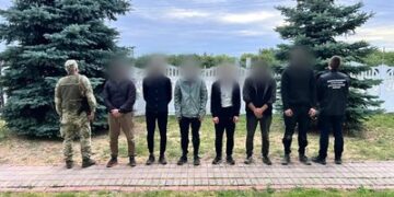 На Закарпатті поблизу кордону з Угорщиною затримали шістьох чоловіків — Ужгород