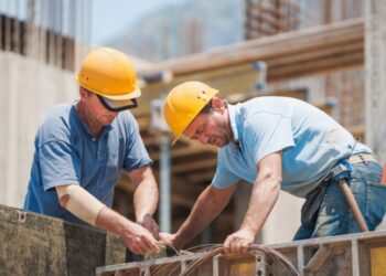 Якщо будуєте будинок, літню кухню або гараж: для українців запровадили нововведення — Закарпаття