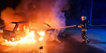 У Мукачеві та в Хусті горіли автомобілі — Закарпаття