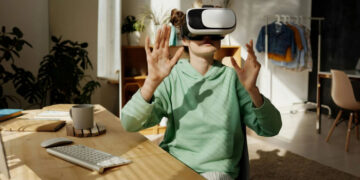 Електроніка для дому в Україні: Як вибрати, що модно, і що важливо знати