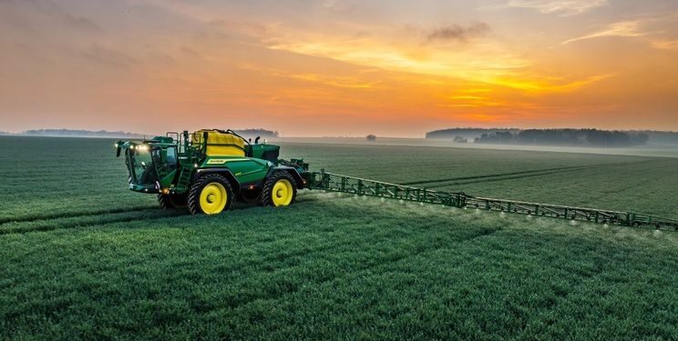 John Deere представила самохідний обприскувач 500R з точністю до 98% – Техніка