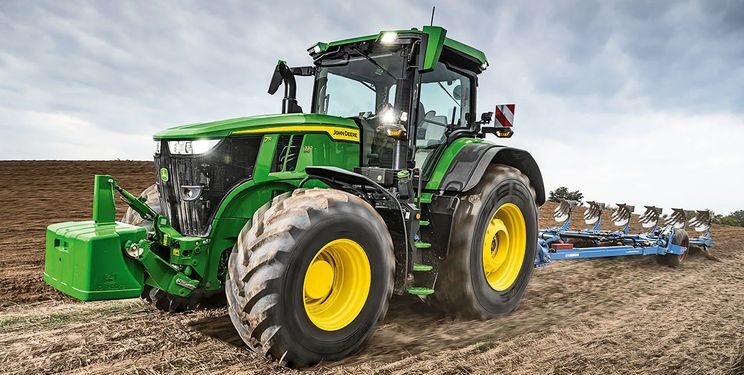 Невеликому господарству доцільно мати потужну широкозахватну техніку – фермер – Техніка